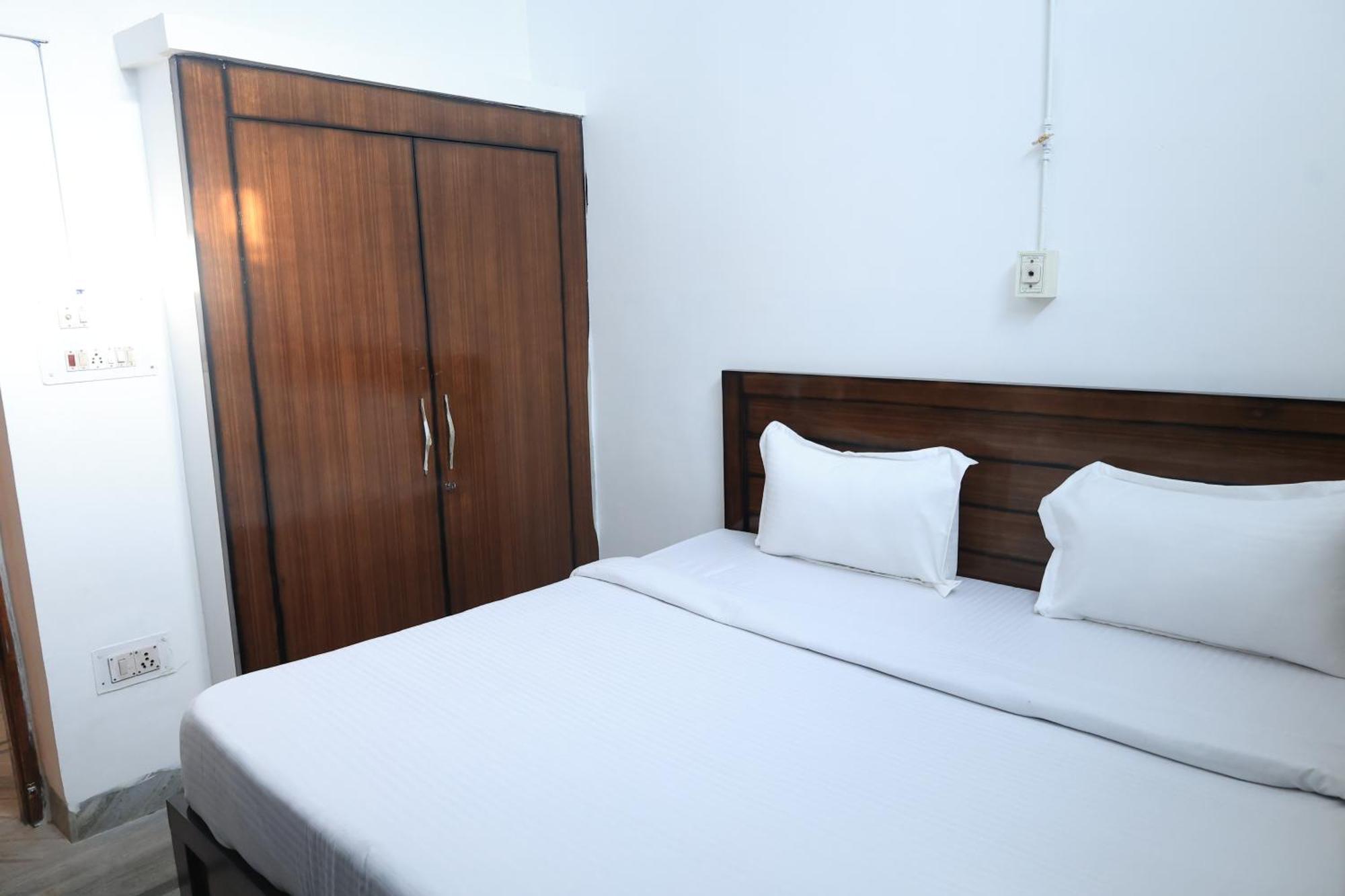 فندق Anmol Residency دهرادون المظهر الخارجي الصورة