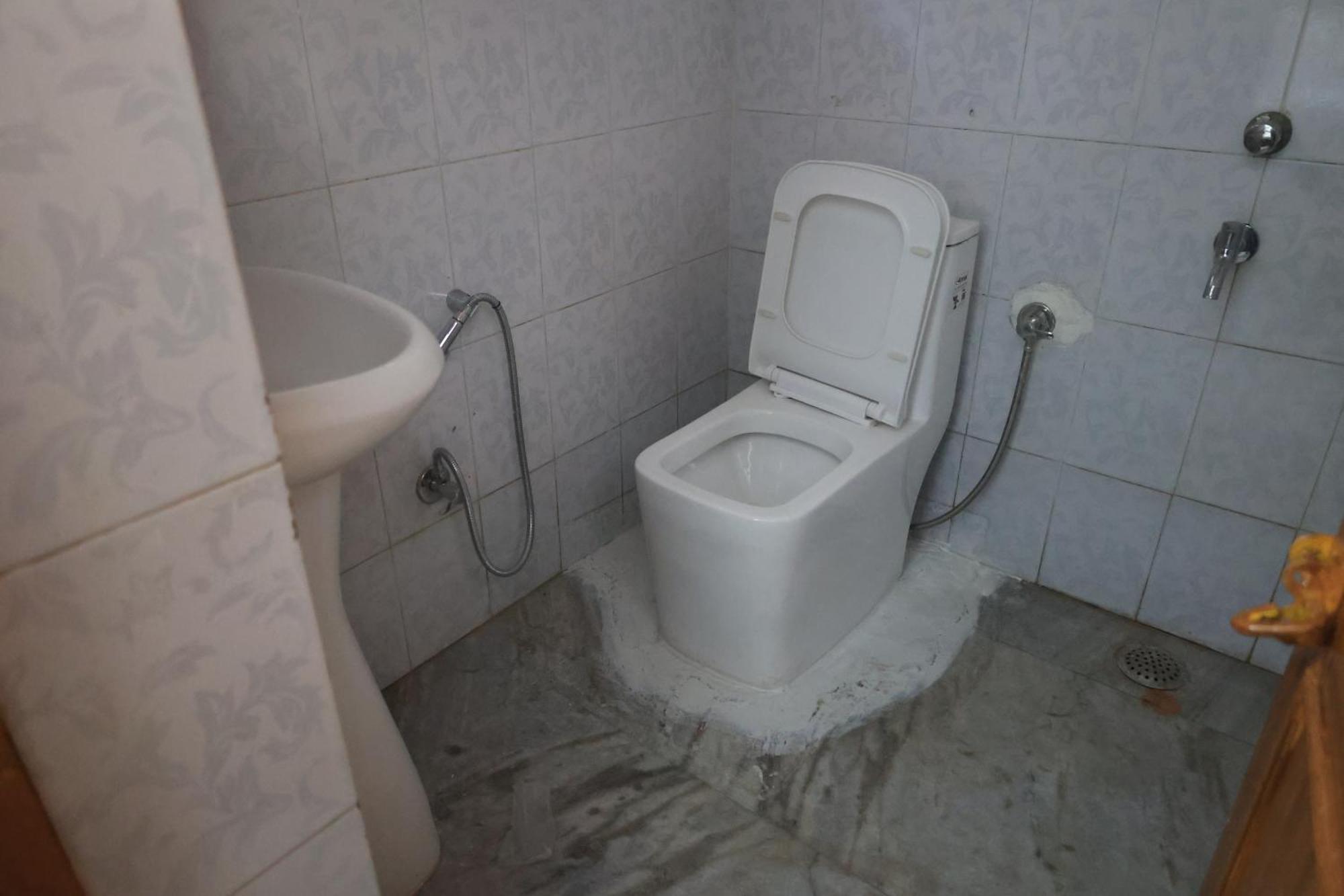 فندق Anmol Residency دهرادون المظهر الخارجي الصورة