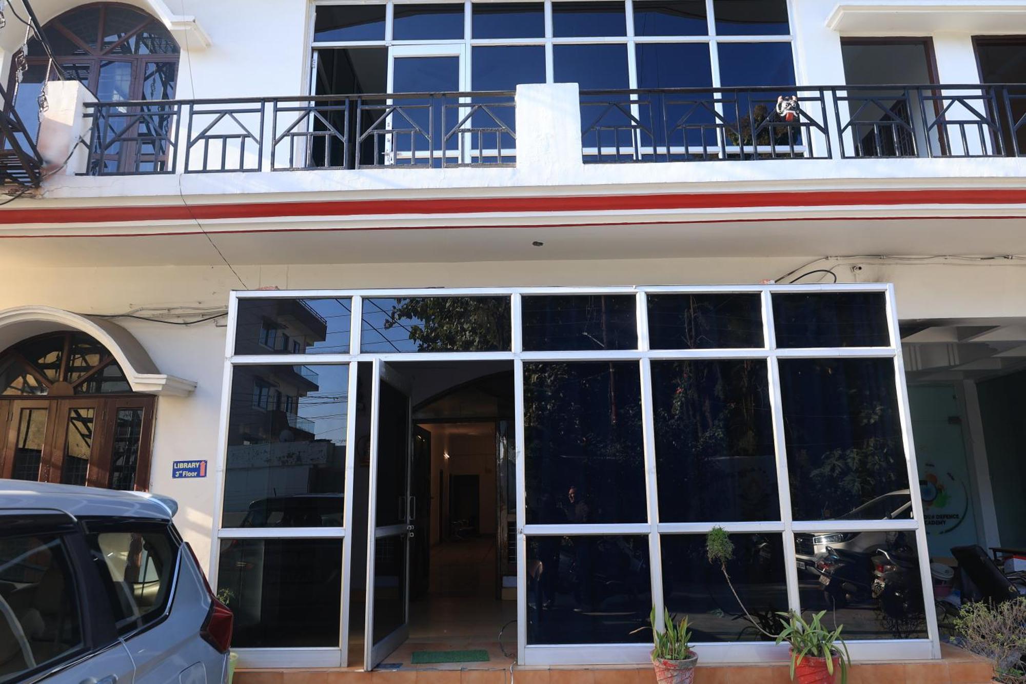 فندق Anmol Residency دهرادون المظهر الخارجي الصورة